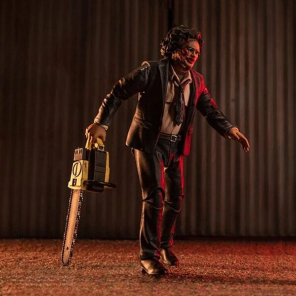FIGURA LEATHERFACE 1974 PRETTY WOMAN HIYA TOYS 1/18